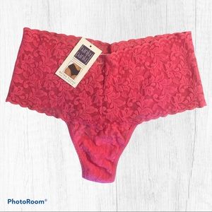 HANKY PANKY Retro Thong Lace Panty NWT